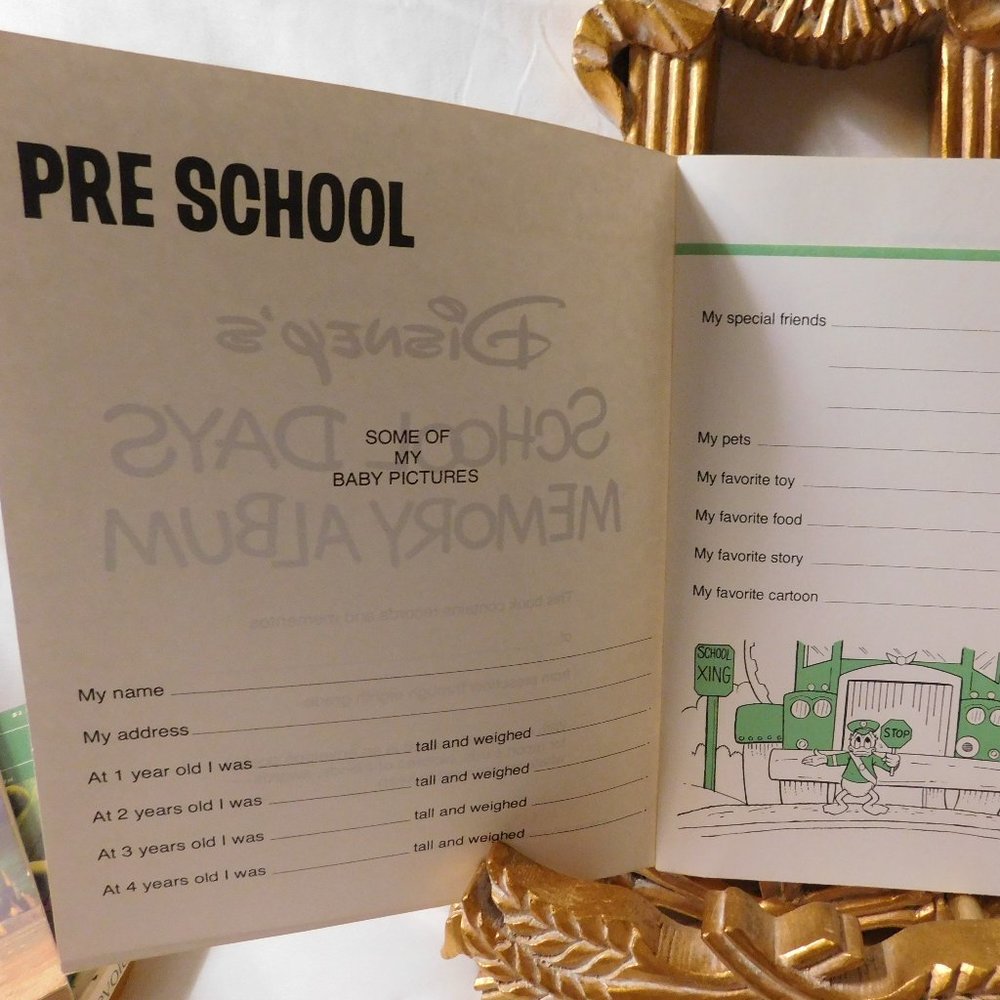 Disney's School Days Memory Album Vintage 1978 - Picture 6 of 7